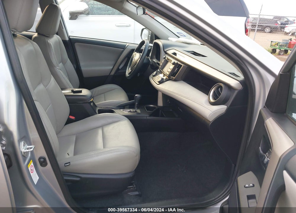2018 TOYOTA RAV4 XLE VIN: 2T3WFREV3JW405901