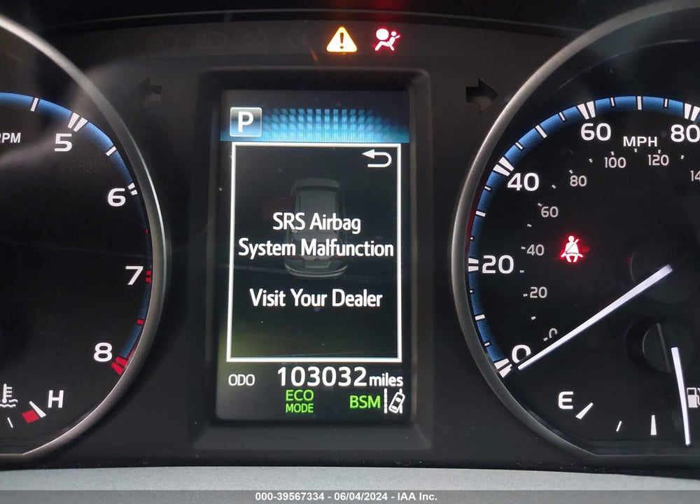 2018 TOYOTA RAV4 XLE VIN: 2T3WFREV3JW405901