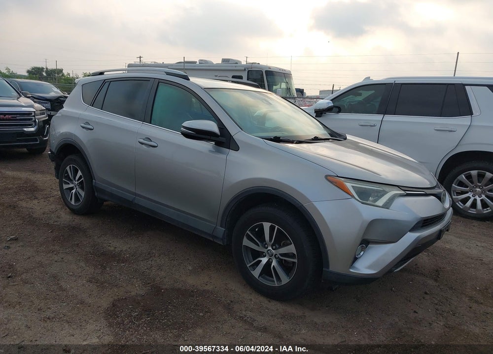 2018 TOYOTA RAV4 XLE VIN: 2T3WFREV3JW405901