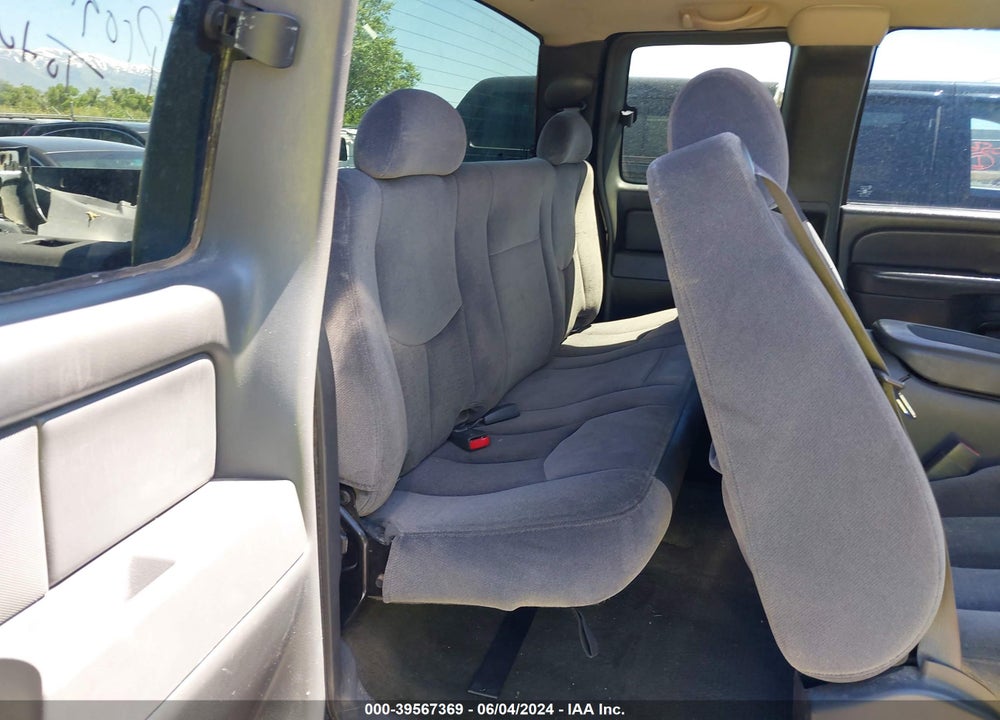 2005 GMC SIERRA 2500HD SLE VIN: 1GTHK29U85E270800