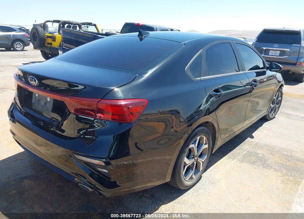 2021 KIA FORTE LXS VIN: 3KPF24AD4ME410553