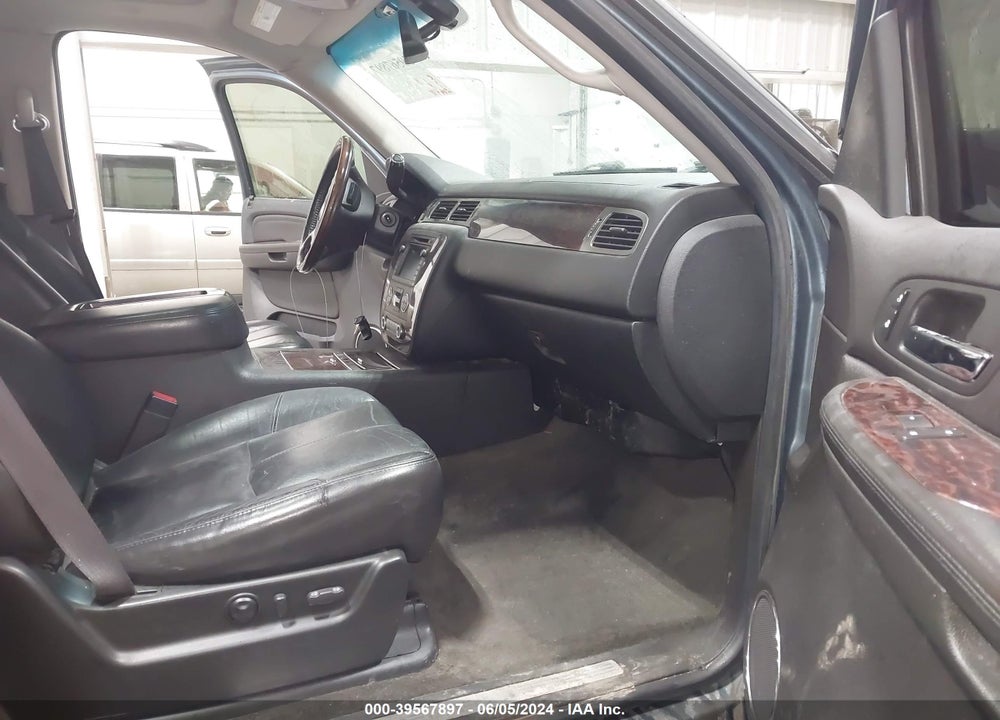 2007 GMC YUKON DENALI VIN: 1GKFK63807J328388