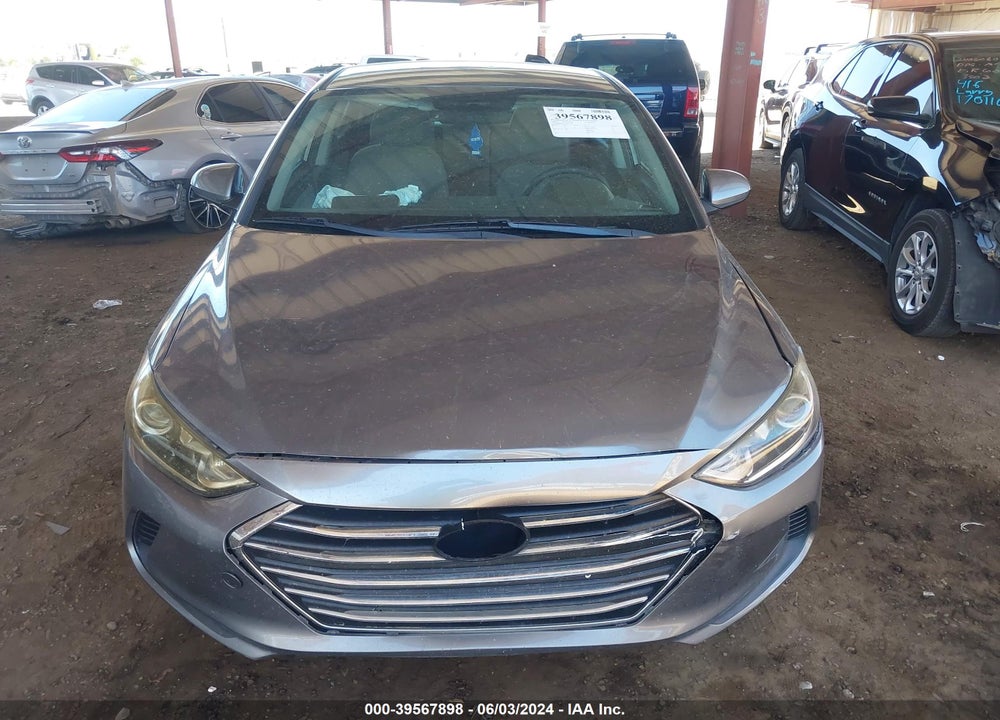 2018 HYUNDAI ELANTRA SEL VIN: 5NPD84LF4JH301389
