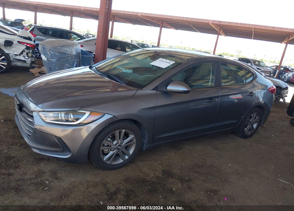 2018 HYUNDAI ELANTRA SEL VIN: 5NPD84LF4JH301389