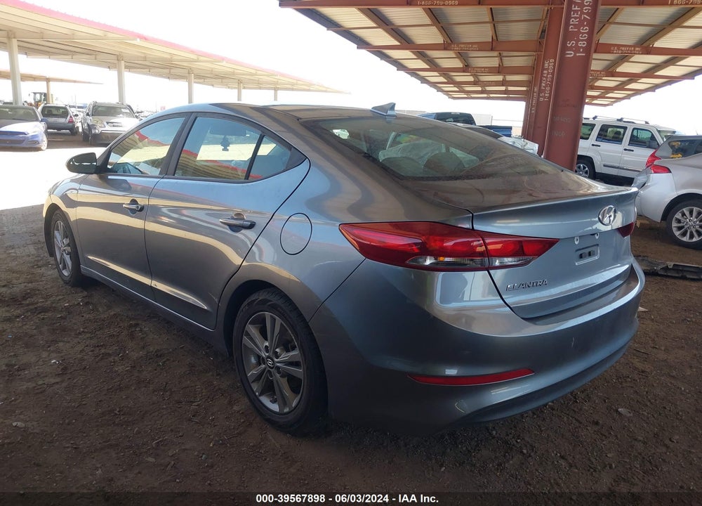 2018 HYUNDAI ELANTRA SEL VIN: 5NPD84LF4JH301389