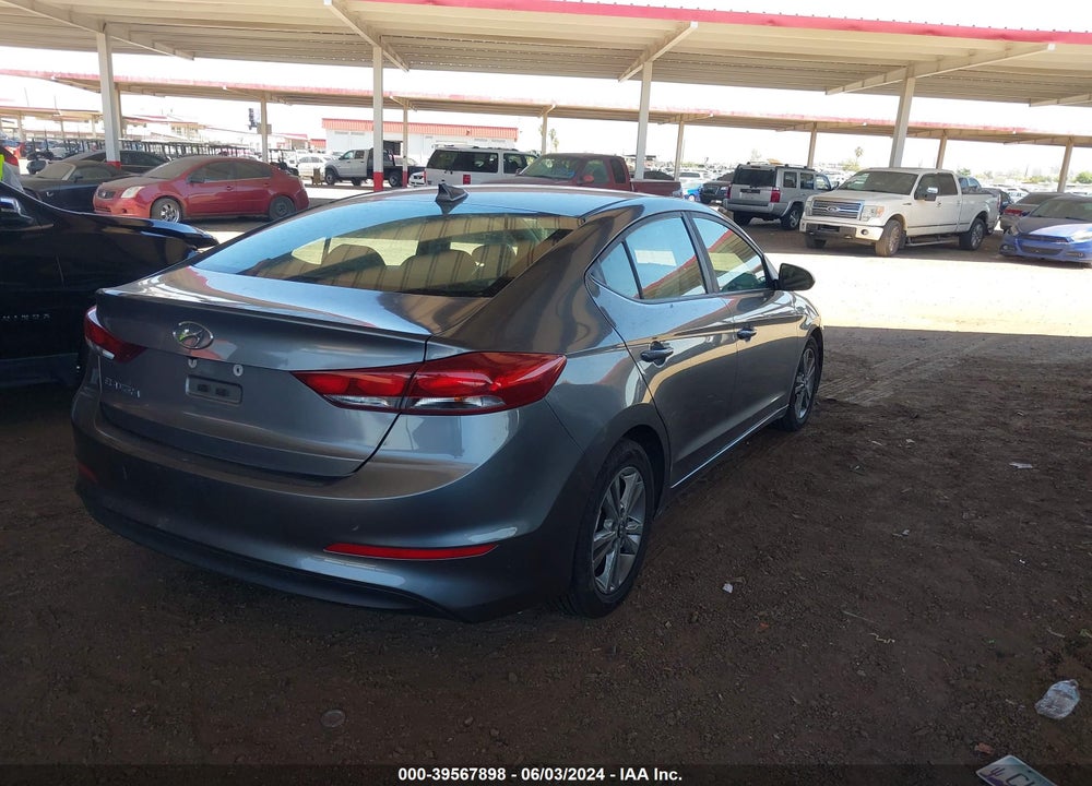 2018 HYUNDAI ELANTRA SEL VIN: 5NPD84LF4JH301389