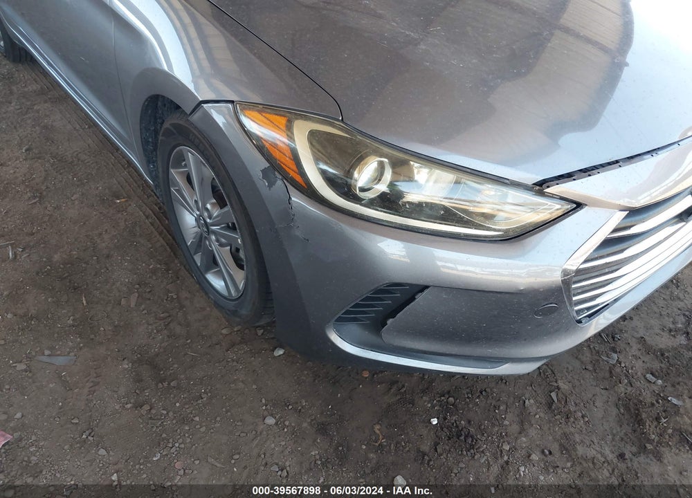 2018 HYUNDAI ELANTRA SEL VIN: 5NPD84LF4JH301389