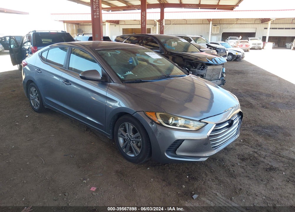 2018 HYUNDAI ELANTRA SEL VIN: 5NPD84LF4JH301389