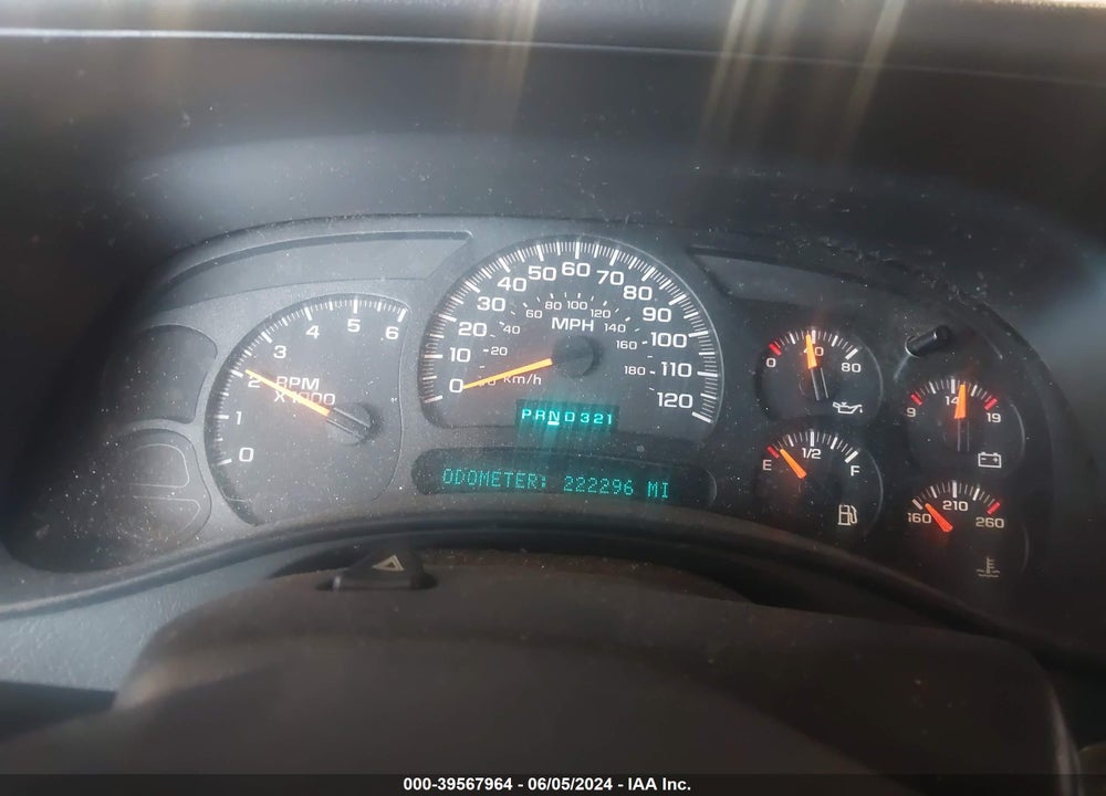 2005 CHEVROLET TAHOE LS/LT/Z71 VIN: 1GNEK13T45J181849