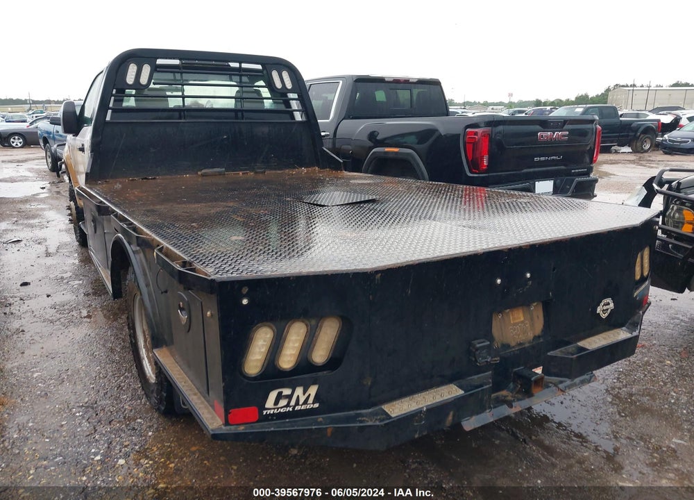 2019 FORD F-350 CHASSIS XL VIN: 1FDRF3H60KEG86221