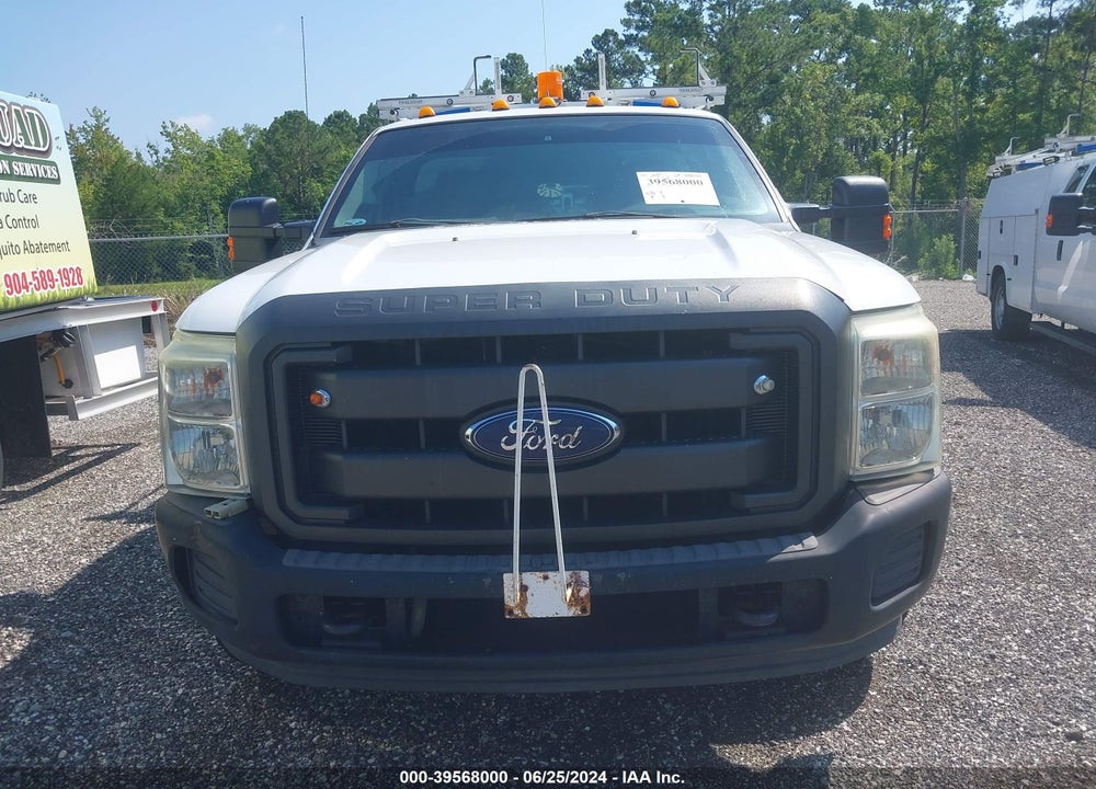 2015 FORD F-350 CHASSIS XL VIN: 1FDRF3E69FEB14865