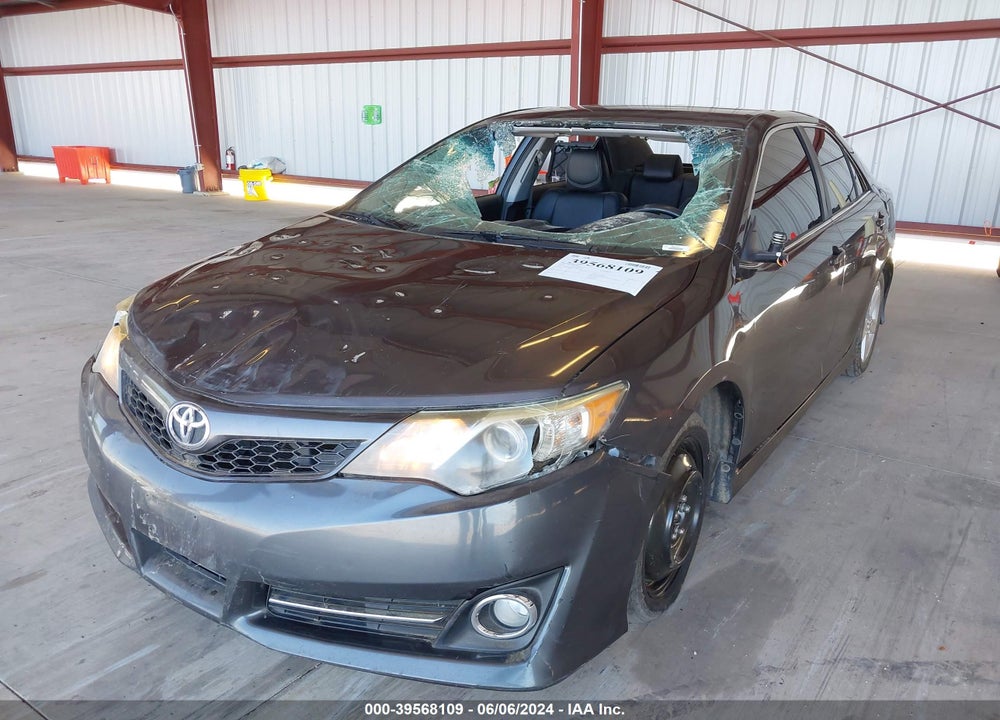 2014 TOYOTA CAMRY SE VIN: 4T1BF1FK8EU851397