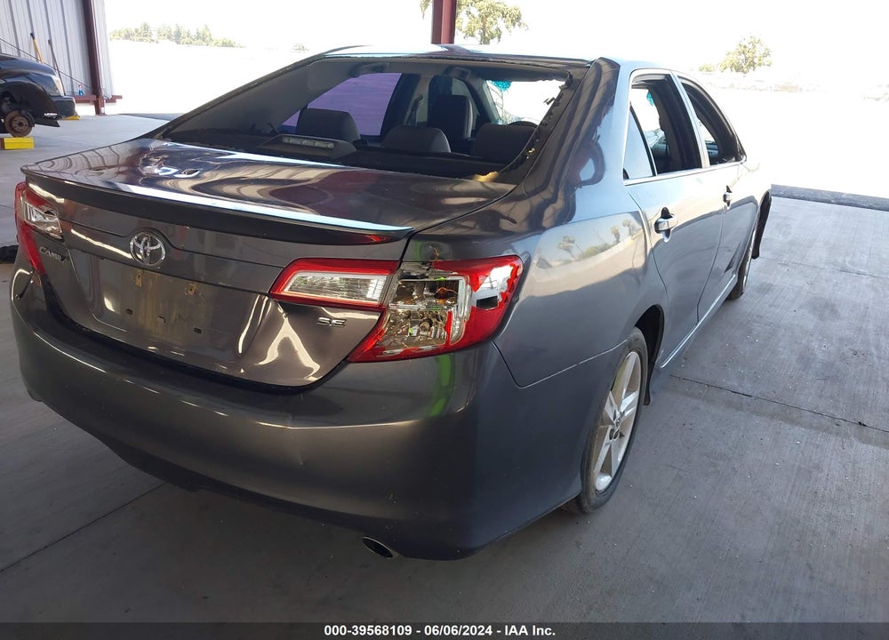 2014 TOYOTA CAMRY SE VIN: 4T1BF1FK8EU851397