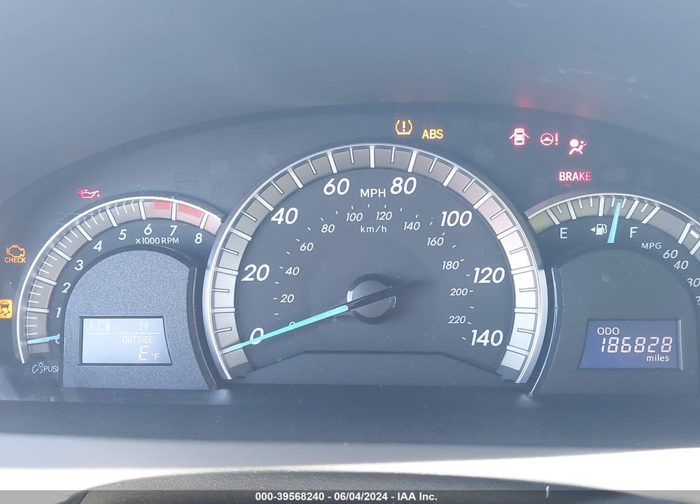 2012 TOYOTA CAMRY SE VIN: 4T1BF1FK8CU158245