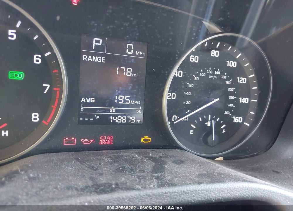 2017 HYUNDAI ELANTRA SE VIN: 5NPD74LF0HH164710
