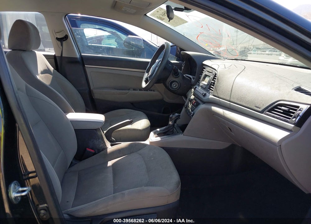 2017 HYUNDAI ELANTRA SE VIN: 5NPD74LF0HH164710