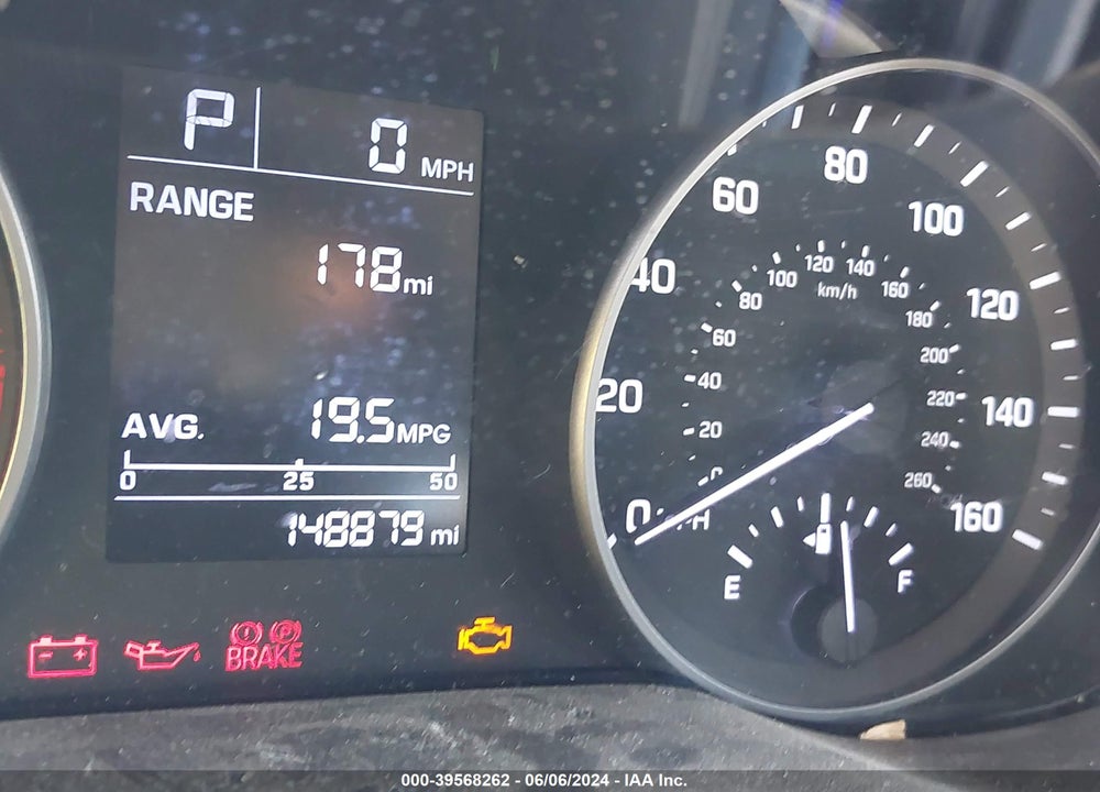 2017 HYUNDAI ELANTRA SE VIN: 5NPD74LF0HH164710