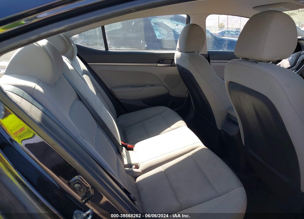 2017 HYUNDAI ELANTRA SE VIN: 5NPD74LF0HH164710