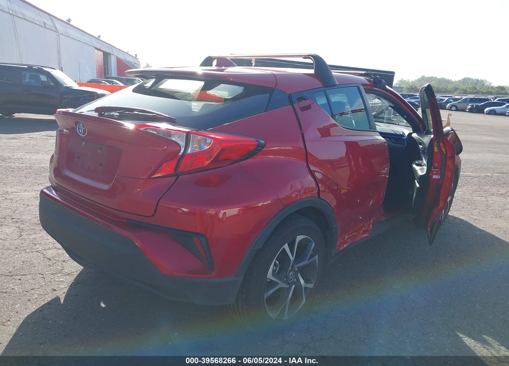 2021 TOYOTA C-HR XLE VIN: JTNKHMBX0M1120511