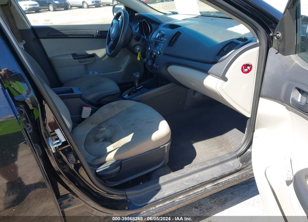 2010 KIA FORTE LX VIN: KNAFT4A27A5093349