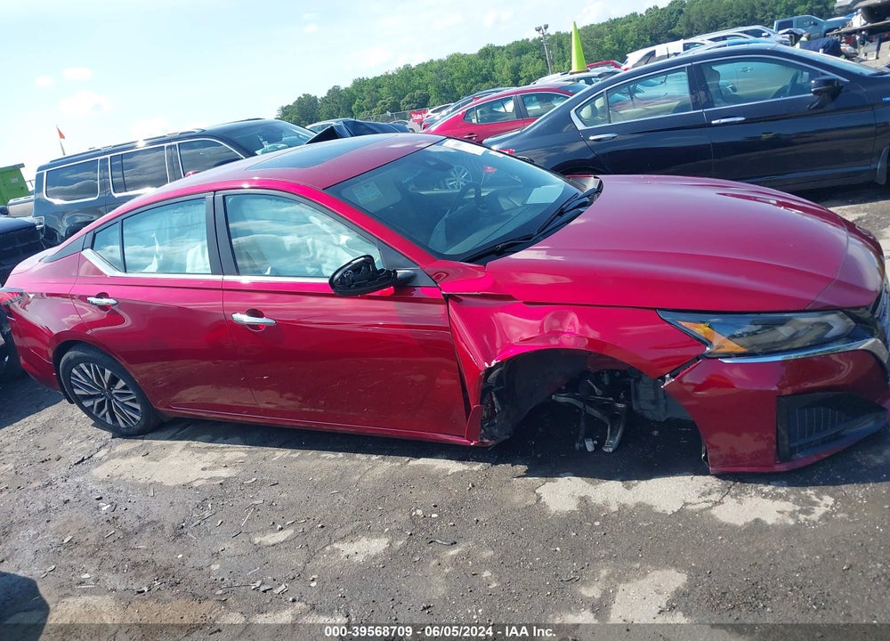 2023 NISSAN ALTIMA SV FWD VIN: 1N4BL4DV0PN332021