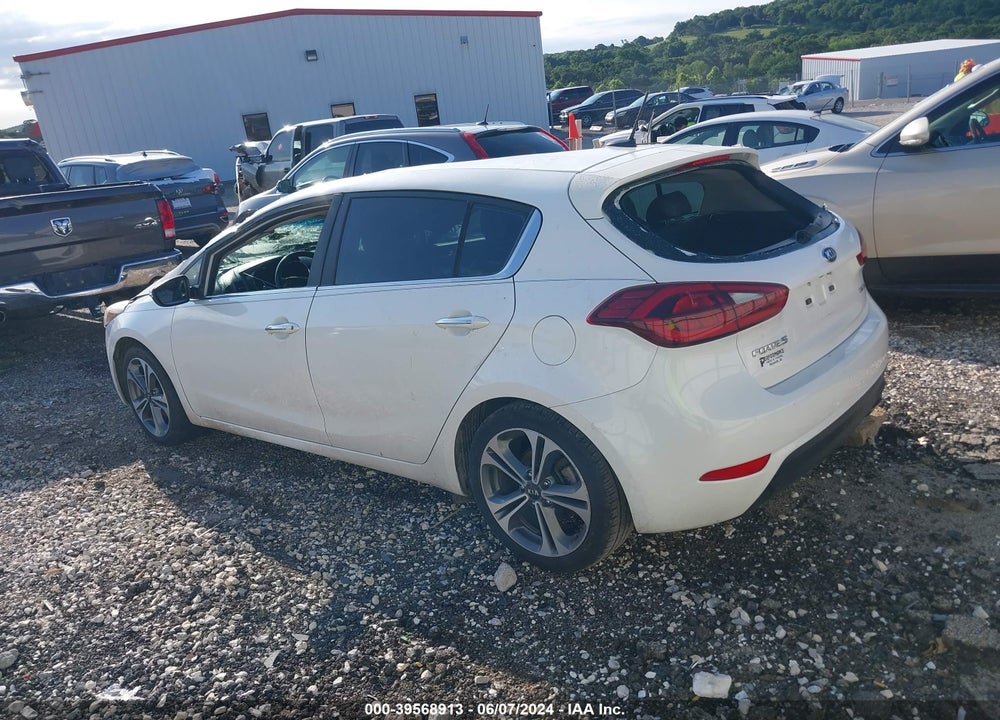 2016 KIA FORTE EX VIN: KNAFX5A81G5607364