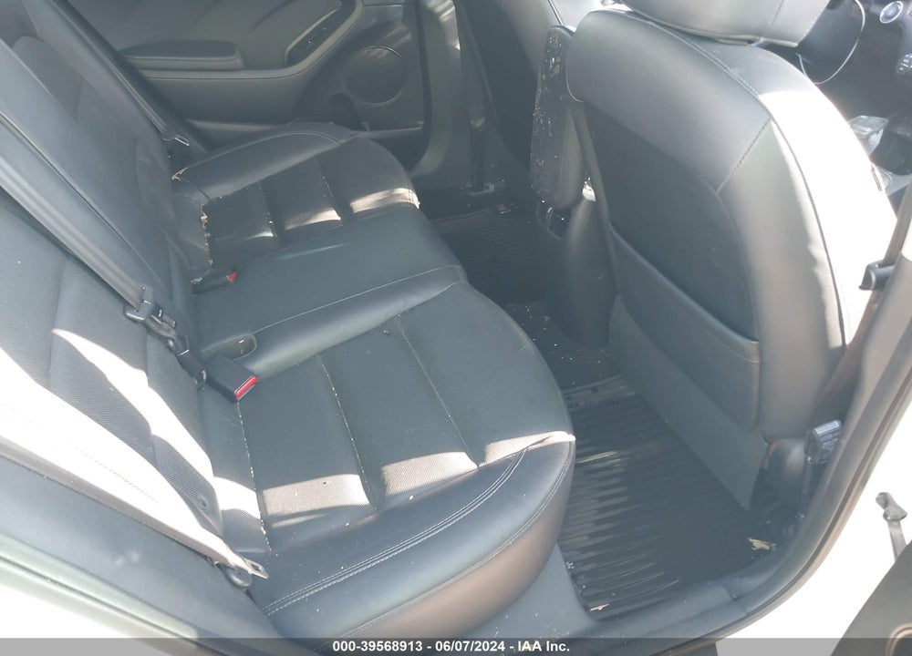 2016 KIA FORTE EX VIN: KNAFX5A81G5607364
