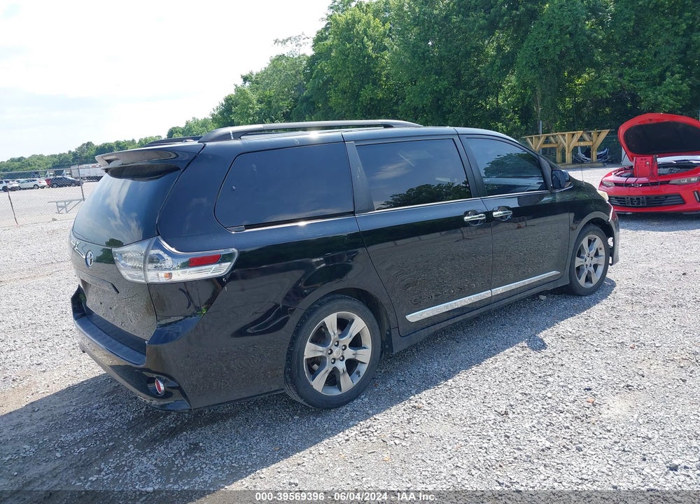 2014 TOYOTA SIENNA SE 8 PASSENGER VIN: 5TDXK3DC6ES456782
