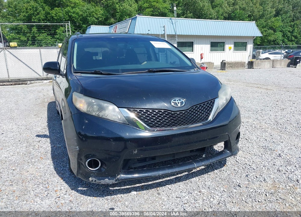 2014 TOYOTA SIENNA SE 8 PASSENGER VIN: 5TDXK3DC6ES456782