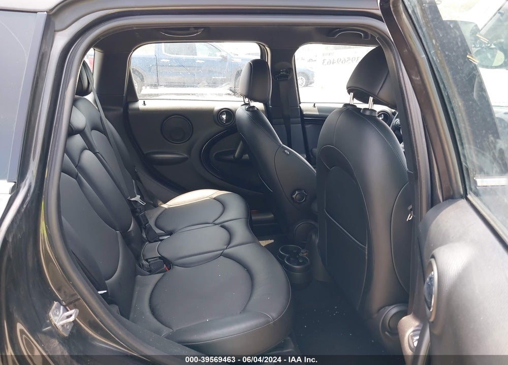 2015 MINI COUNTRYMAN COOPER S VIN: WMWZC3C57FWT04243
