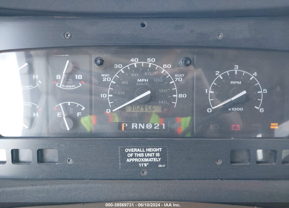 1997 CRUISEMASTER F530 VIN: 3FCMF53G2VJA06054