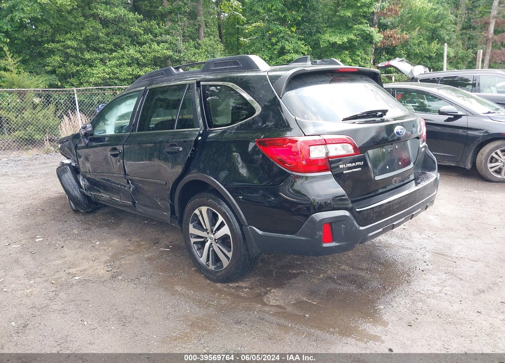 2018 SUBARU OUTBACK 3.6R LIMITED VIN: 4S4BSENC0J3388328