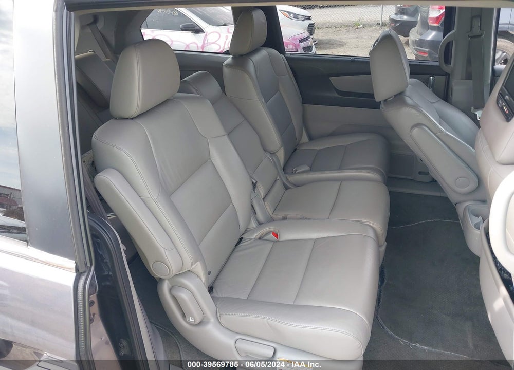 2016 HONDA ODYSSEY EX-L VIN: 5FNRL5H61GB018460
