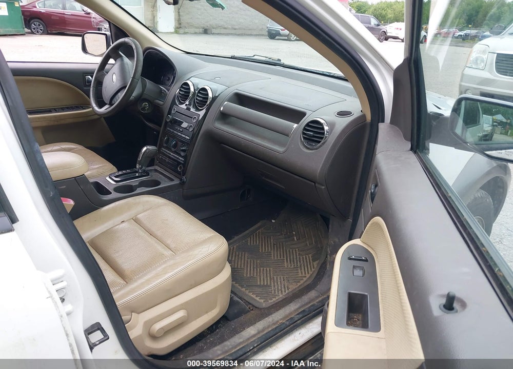 2008 FORD TAURUS X SEL VIN: 1FMDK05W08GA11121