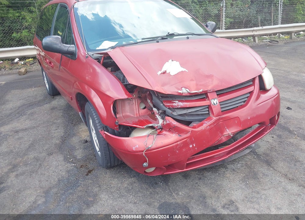 2005 DODGE GRAND CARAVAN VIN: 2D4GP44L35R113821