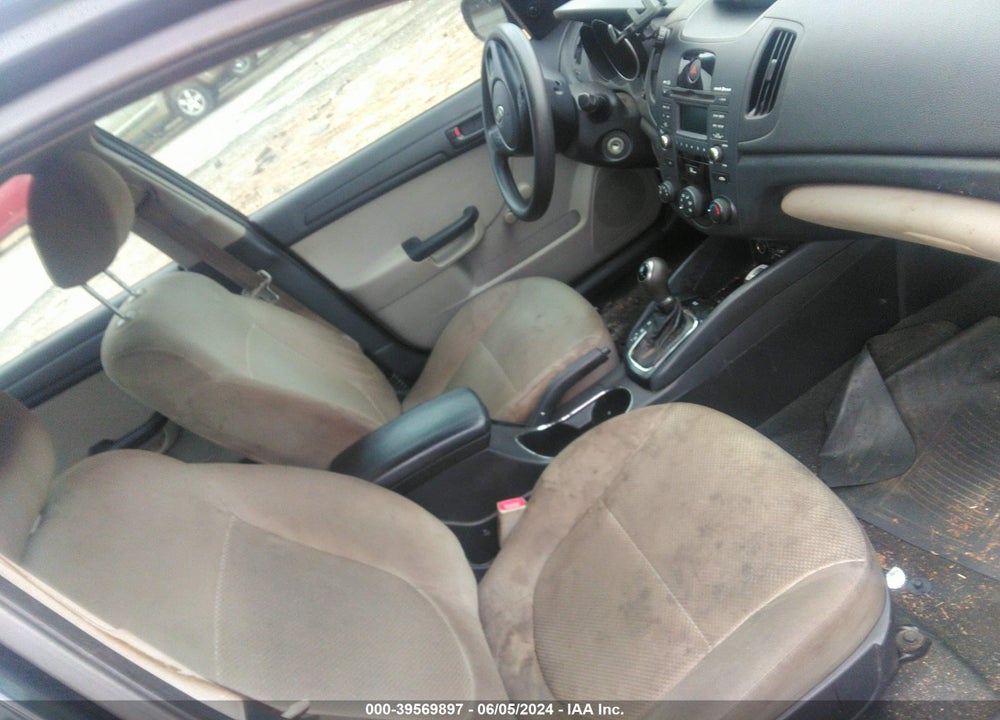 2012 KIA FORTE VIN: KNAFT4A24C5602123