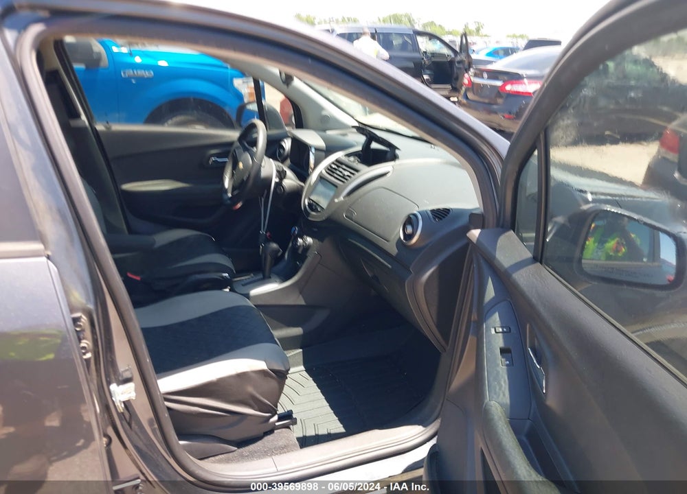 2016 CHEVROLET TRAX 1LS VIN: 3GNCJKSBXGL215054