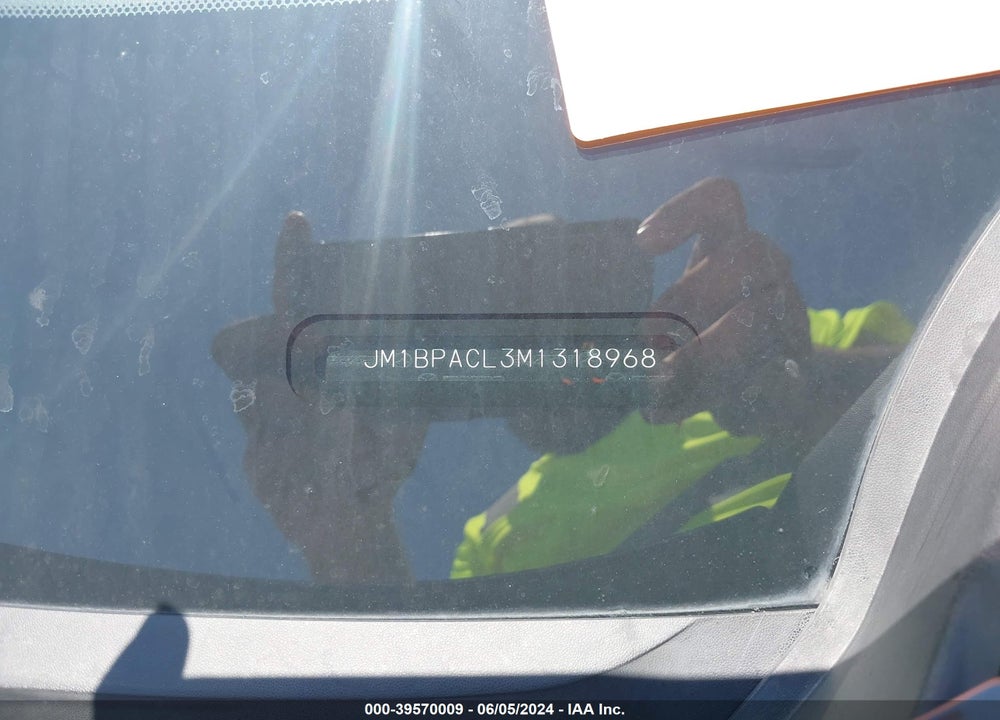 2021 MAZDA 3 PREFERRED VIN: JM1BPACL3M1318968