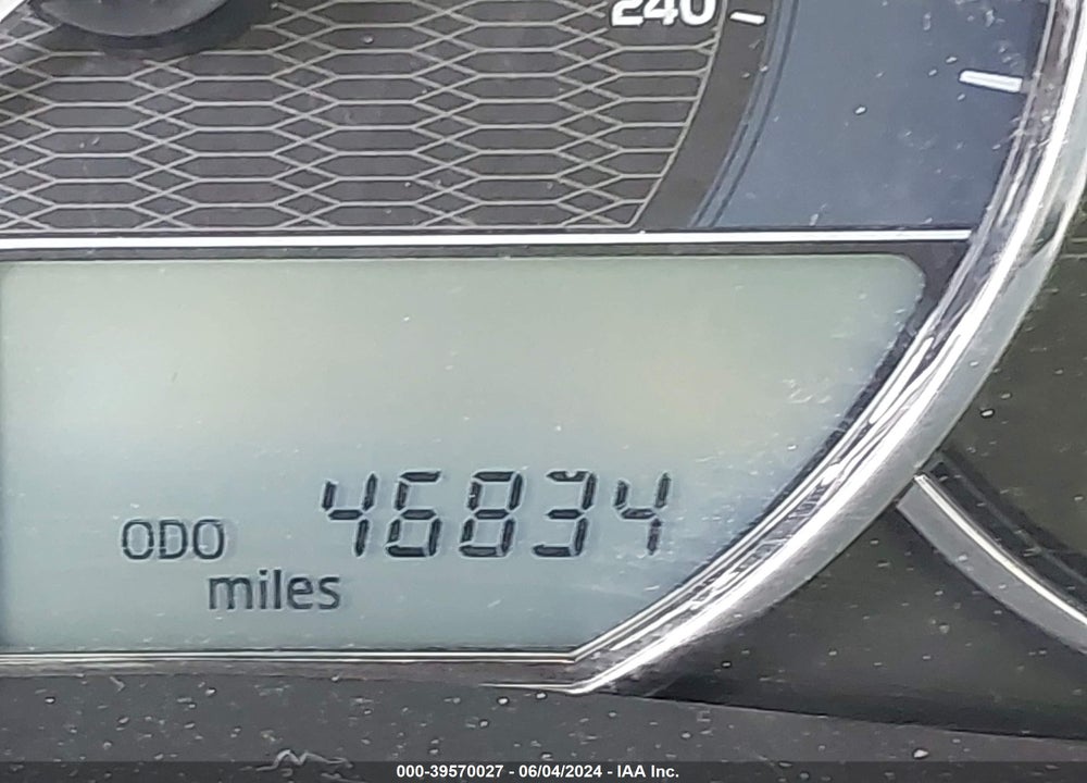 2016 TOYOTA COROLLA LE VIN: 5YFBURHE7GP447457