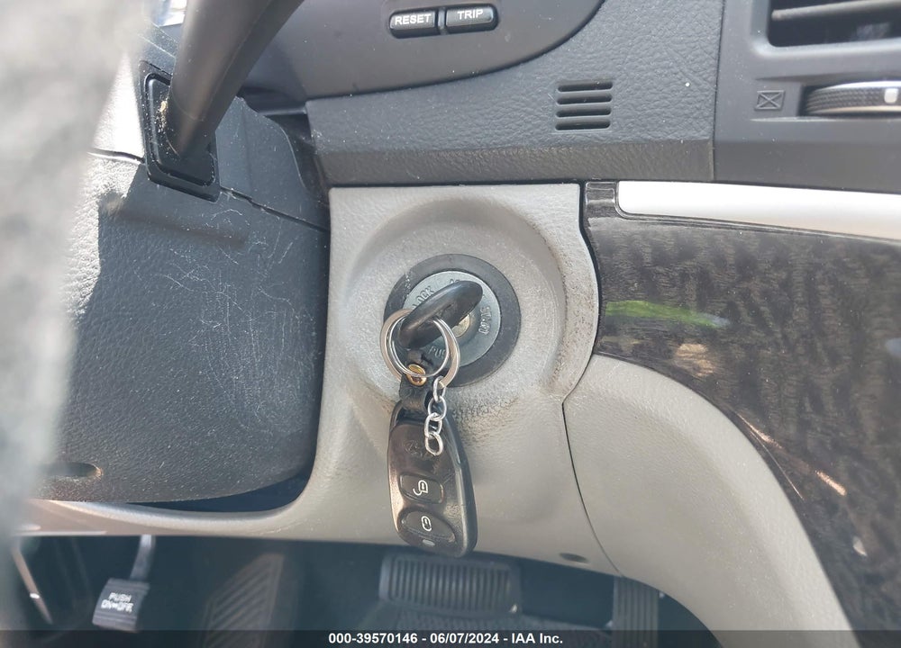 2008 HYUNDAI SANTA FE GLS VIN: 5NMSG13D78H201138