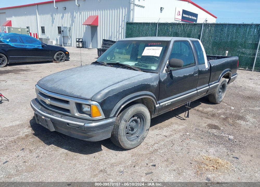 1994 CHEVROLET S TRUCK S10 VIN: 1GCCS19Z1R8196169