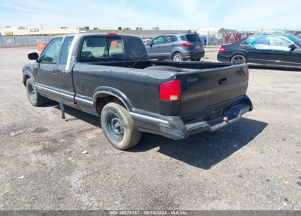 1994 CHEVROLET S TRUCK S10 VIN: 1GCCS19Z1R8196169