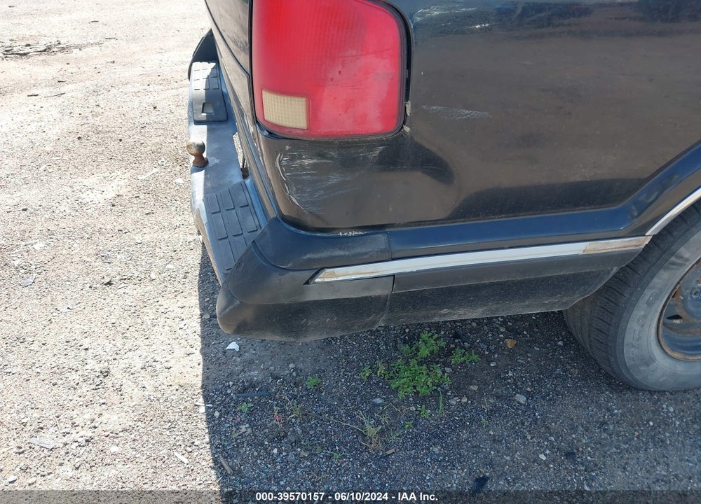1994 CHEVROLET S TRUCK S10 VIN: 1GCCS19Z1R8196169