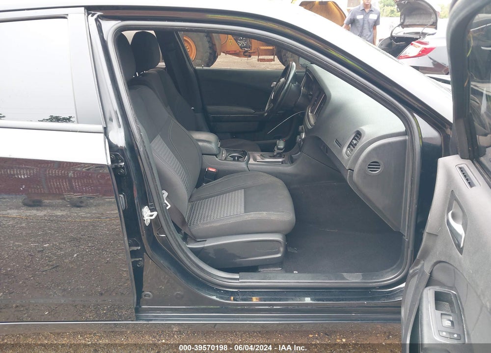 2019 DODGE CHARGER SXT RWD VIN: 2C3CDXBG4KH588394