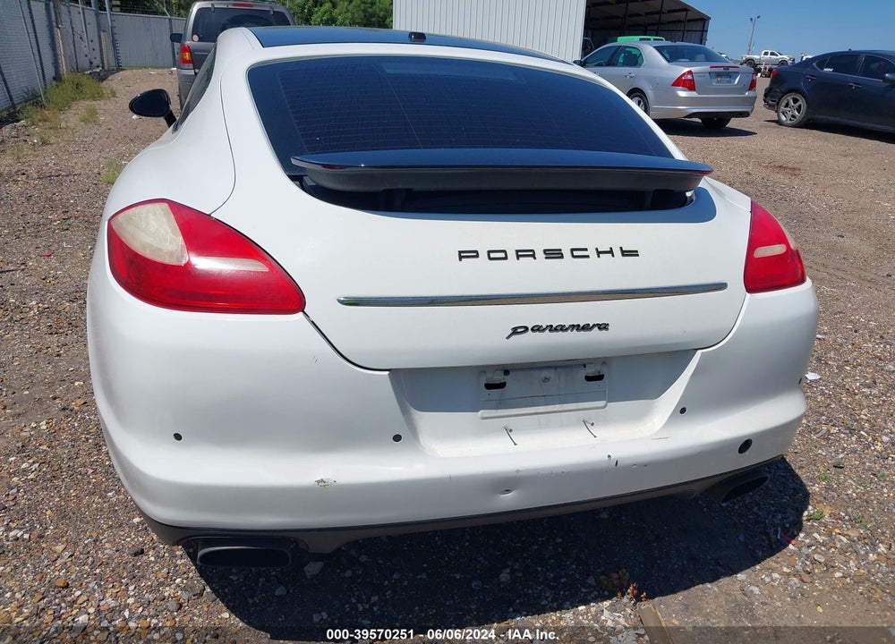 2012 PORSCHE PANAMERA 4 VIN: WP0AA2A70CL071548