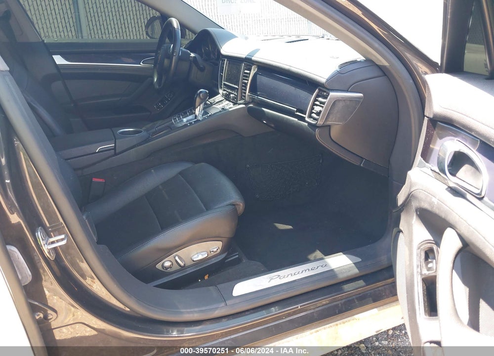 2012 PORSCHE PANAMERA 4 VIN: WP0AA2A70CL071548