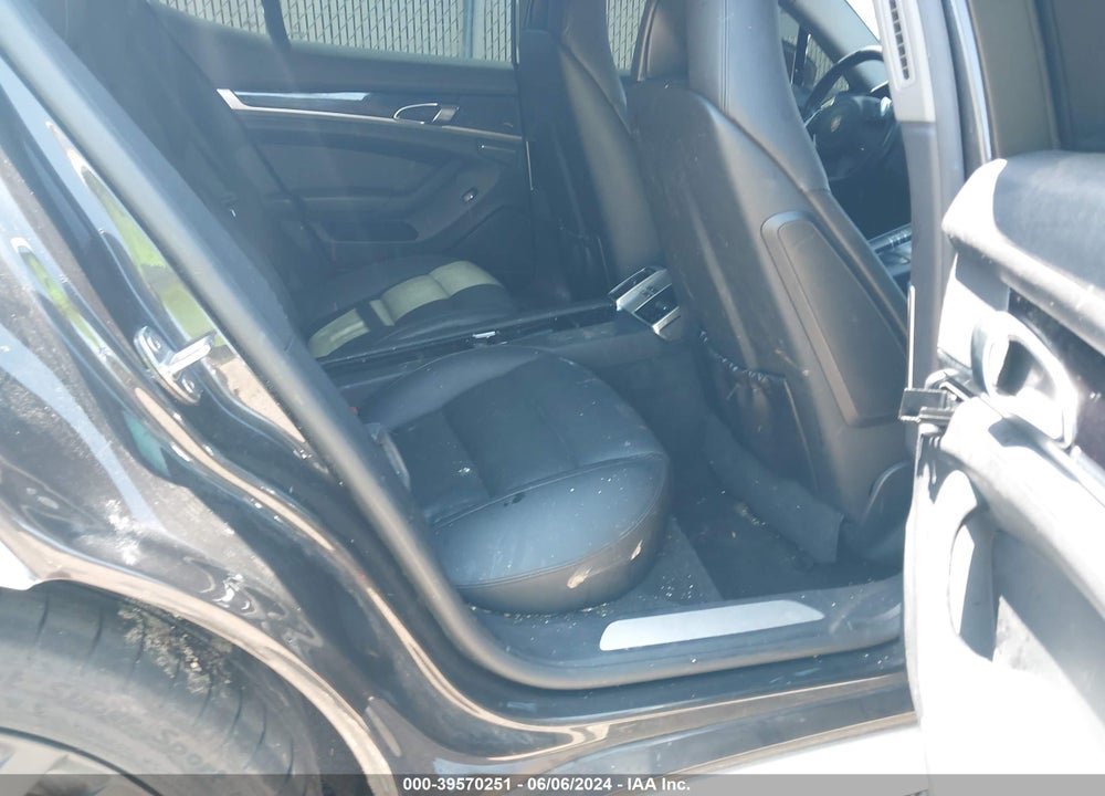 2012 PORSCHE PANAMERA 4 VIN: WP0AA2A70CL071548