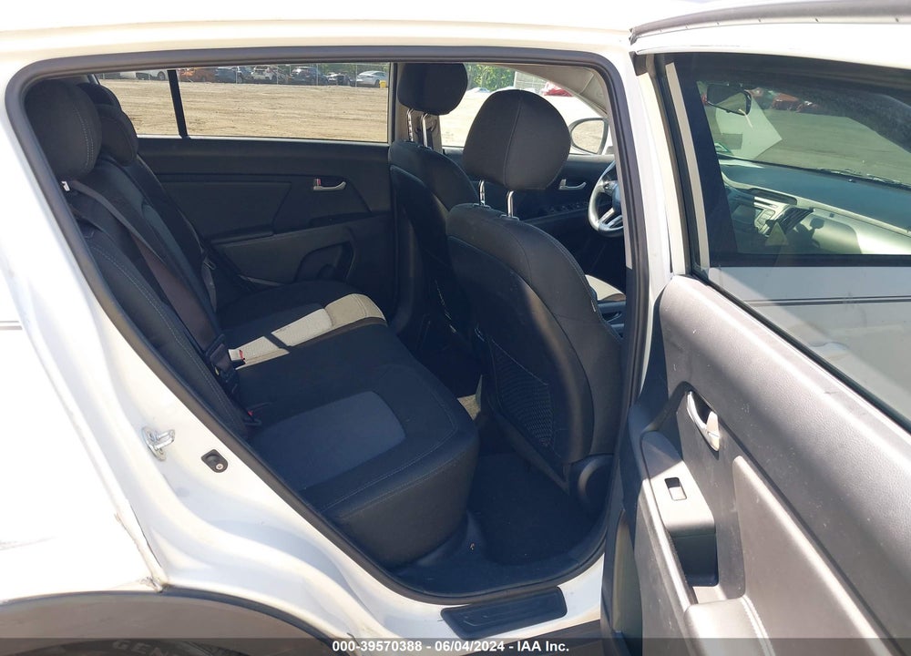 2014 KIA SPORTAGE LX VIN: KNDPBCAC8E7587307