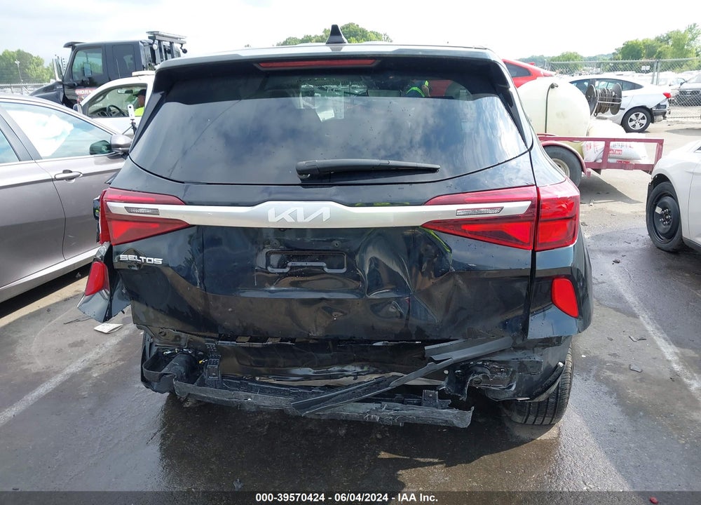 2023 KIA SELTOS LX VIN: KNDEPCAAXP7359920