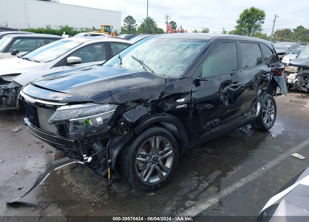 2023 KIA SELTOS LX VIN: KNDEPCAAXP7359920